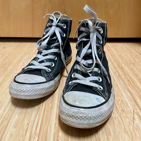 Converse Shoes - Black & white Converse